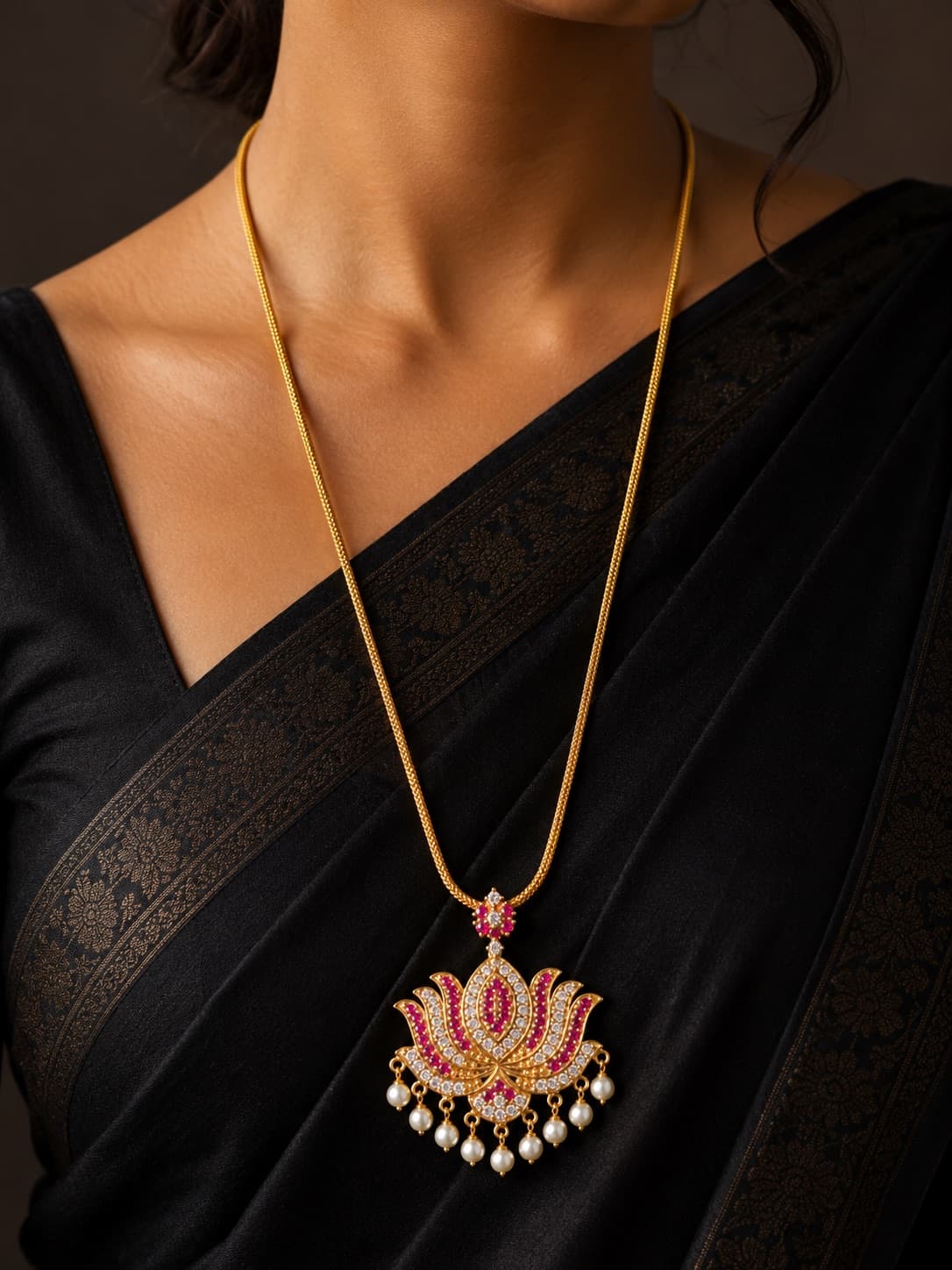 Maroon And White Stone Work Pathakam With Chain