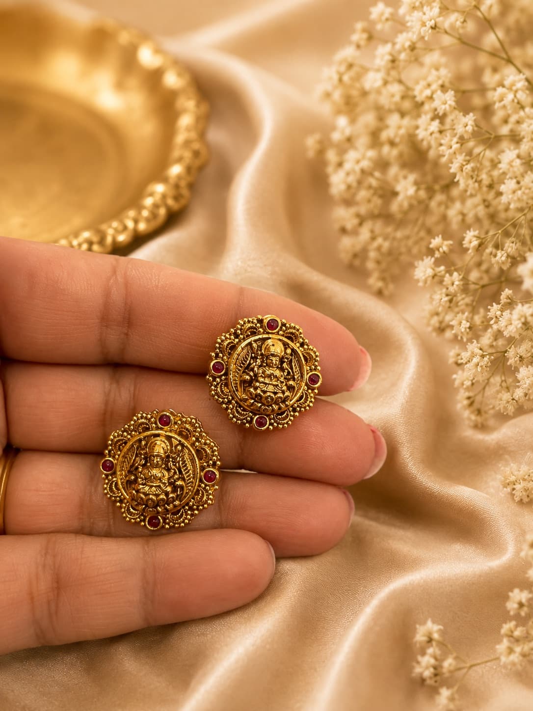Temple Antique Gold Stud