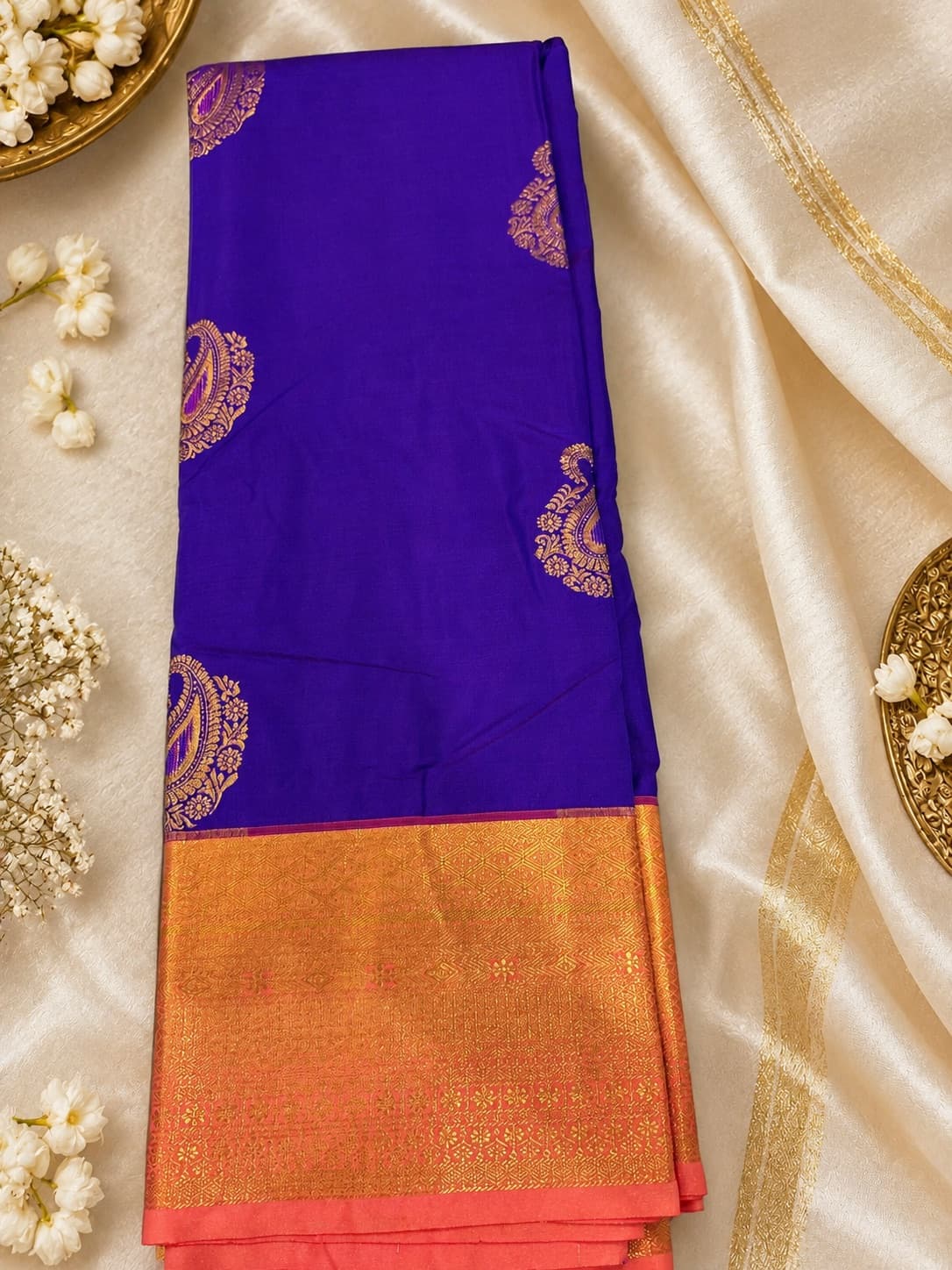 Purple With Peach Border Zari Woven Saree in Kanchipuram Silk