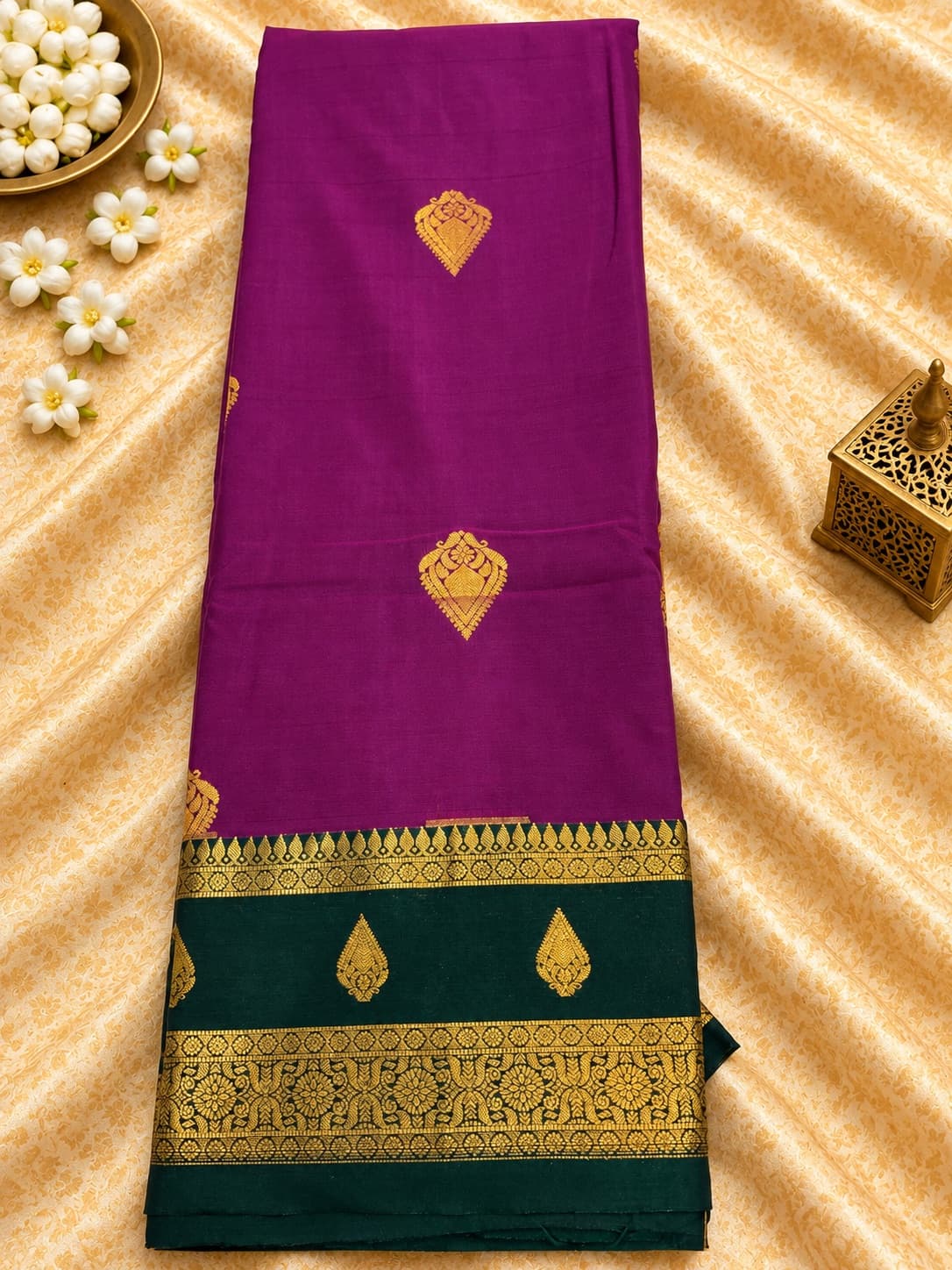 Purple Saree With Green Zari Border in Purple With Green, Kanchipuram Silk