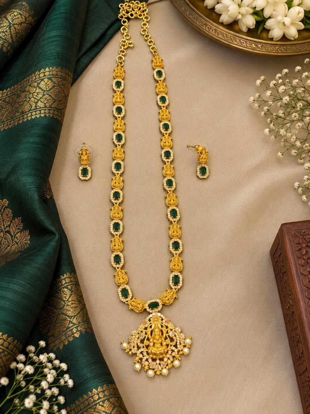 Green Lakshmi Temple Necklace Set jewellery
