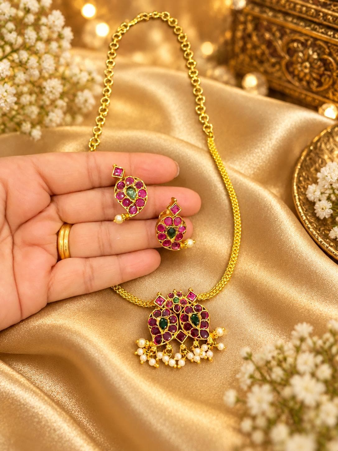 Regal Paisley Pink Green Necklace Set